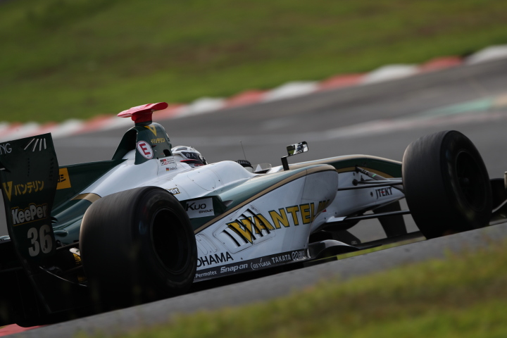 レース2決勝: アンドレ・ロッテラー（VANTELIN KOWA TOM’S SF14）