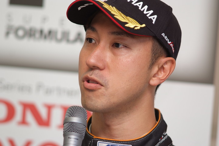 レース2決勝記者会見: 3位の石浦宏明（P.MU/CERUMO · INGING）