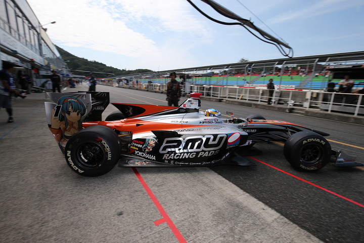 レース2予選2位の石浦宏明（P.MU/CERUMO・INGING SF14）