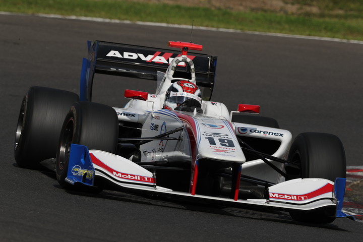 フリー走行1回目: トップタイムはジョアオ・パオロ・デ・オリベイラ（ITOCHU ENEX TEAM IMPUL SF14）