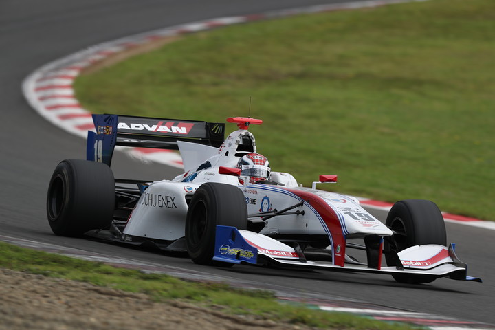 フリー走行2回目: トップタイムはジョアオ・パオロ・デ・オリベイラ（ITOCHU ENEX TEAM IMPUL SF14）