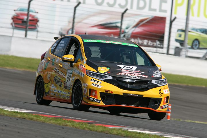 ST-5クラスポールポジションの大野尊久／梅本淳一／窪田俊浩／大賀裕介組（BRP★J'S RACINGホンダカーズ浜松北みきゃんFIT）