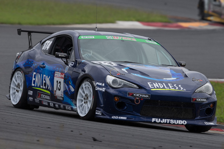 ST-4クラス優勝は村田信博／小河諒／元嶋佑弥／島谷篤史組（ENDLESS･ADVAN･86）