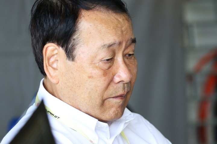 公式練習: 長谷見昌弘監督（NDDP RACING）