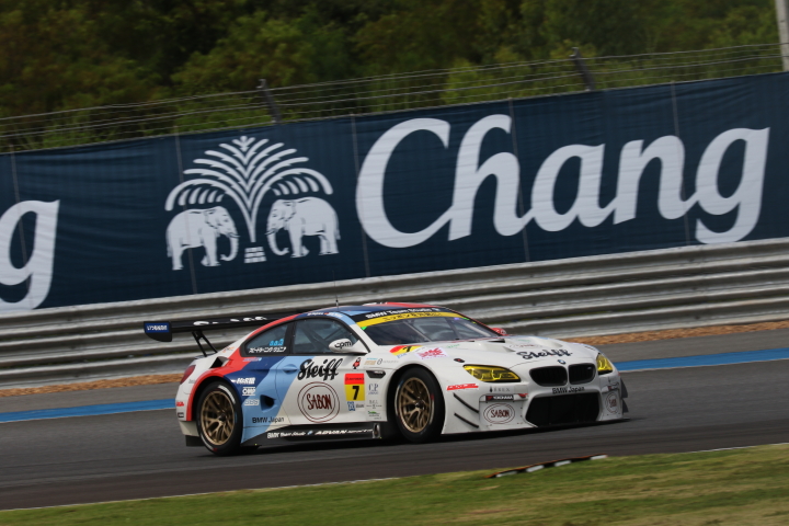 公式練習: 荒聖治（Studie BMW M6）