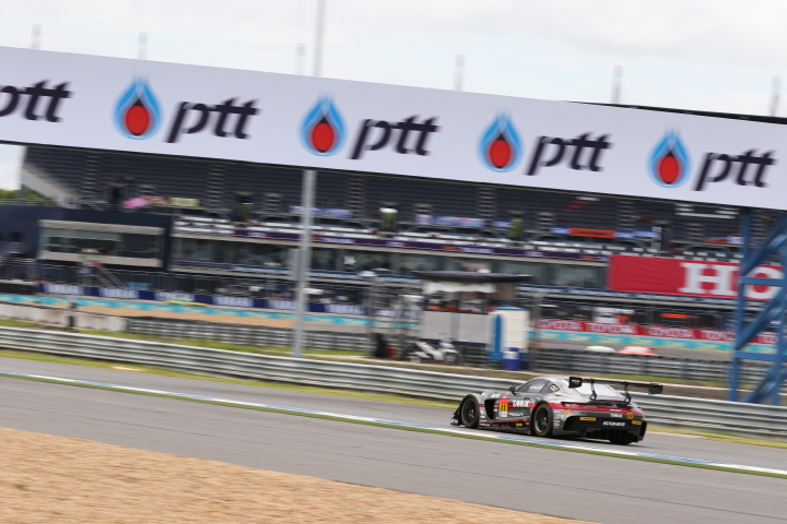 公式練習: 平中克幸／ビヨン・ビルドハイム組（GAINER TANAX AMG GT3）