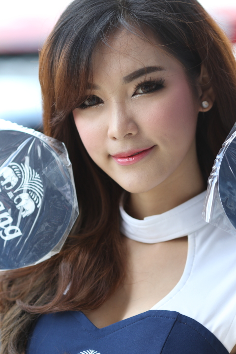 ピットウォーク: レースクイーン