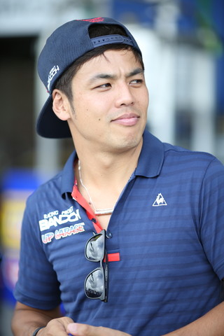 ピットウォーク: 中山友貴（TEAM UPGARAGE with BANDOH）