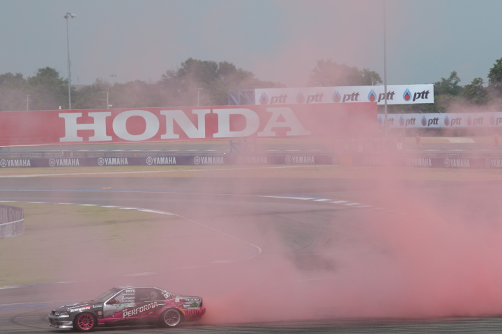 ドリフトカーのデモラン