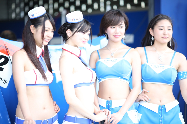 ピットウォーク: レースクイーン