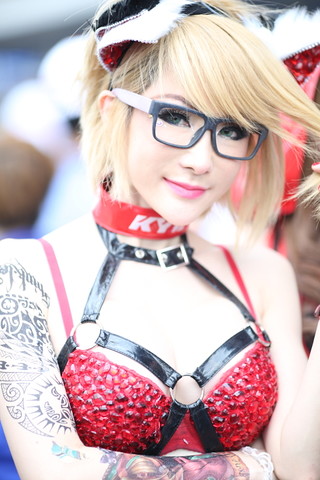 ピットウォーク: レースクイーン