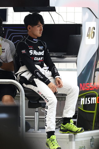 スタート進行: 千代勝正（MOLA）