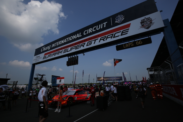 スタート進行: スターティンググリッド