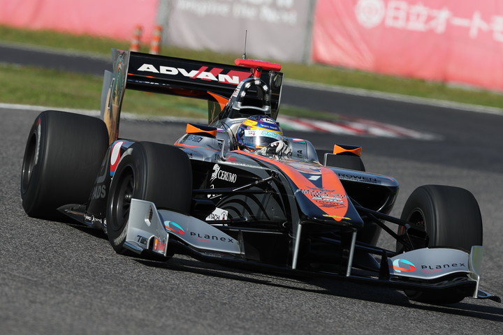 レース1決勝: 3位は石浦宏明（P.MU/CERUMO・INGING SF14）