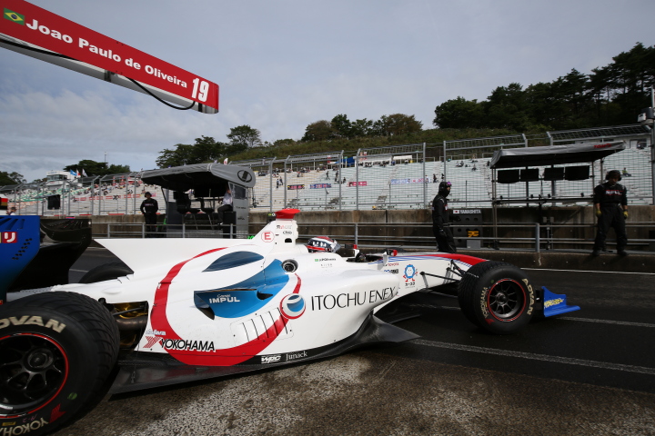 フリー走行: ジョアオ・パオロ・デ・オリベイラ（ITOCHU ENEX TEAM IMPUL）