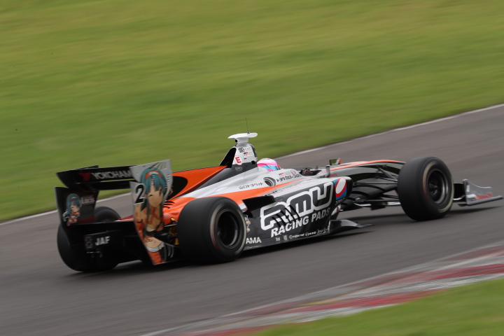 公式予選: 国本雄資（P.MU/CERUMO・INGING SF14）