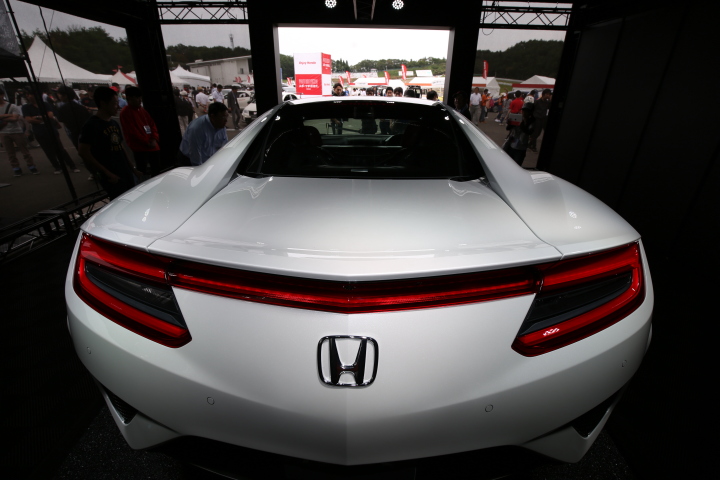 イベント: エンジョイホンダで展示された新型NSX