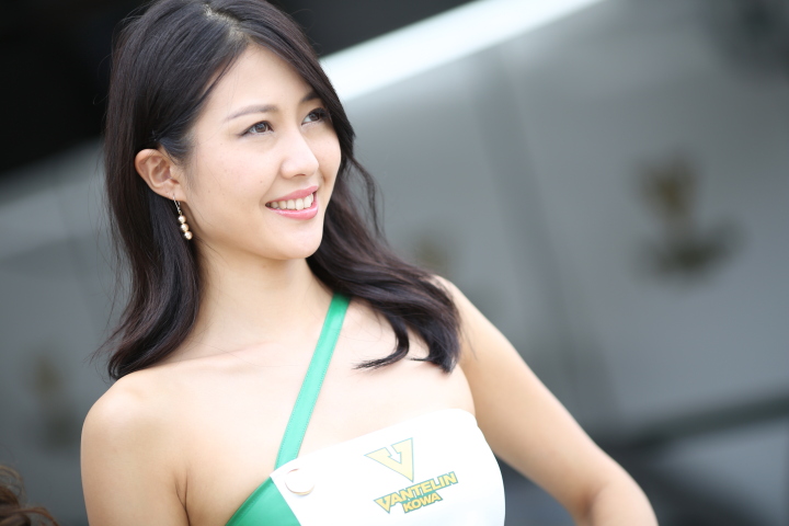 ピットウォーク: レースクイーン