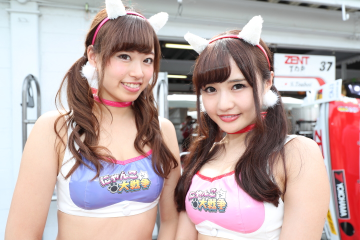 ピットウォーク: レースクイーン