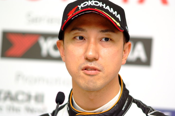 予選記者会見: レース1、2ともポールポジションの石浦宏明（P.MU/CERUMO · INGING）