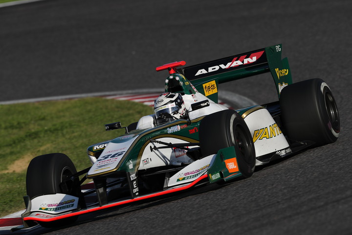 レース2決勝: 2位はアンドレ・ロッテラー（VANTELIN KOWA TOM’S SF14）