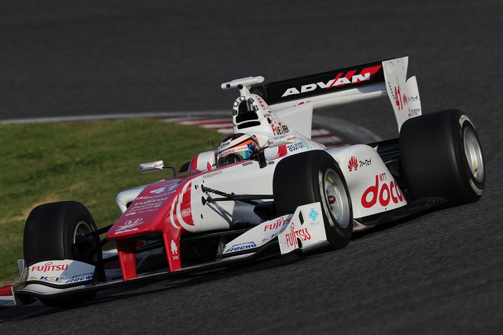 レース2決勝: 優勝はストフェル・バンドーン（DOCOMO DANDELION M41S SF14）