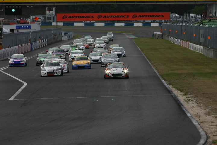 3時間の決勝レースがスタートした