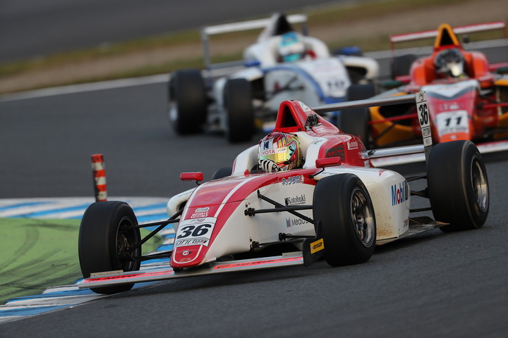 決勝2位は宮田莉朋（FTRSスカラシップF4）