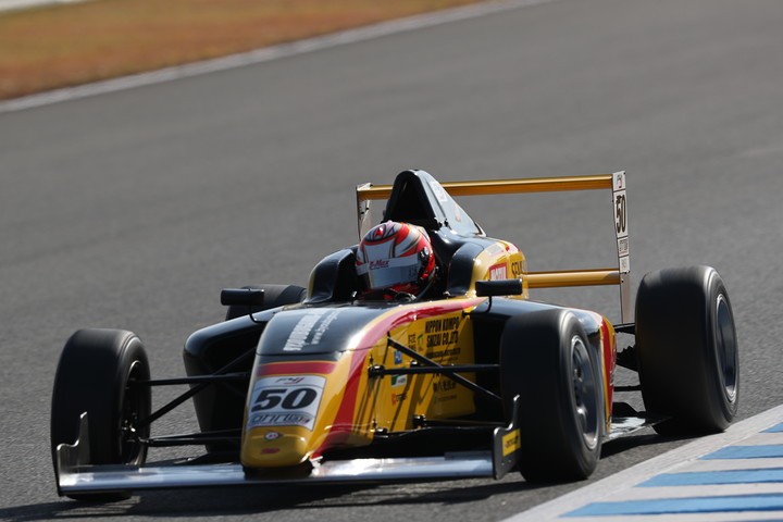 決勝3位は澤田真治（B-MAX RACING F110）