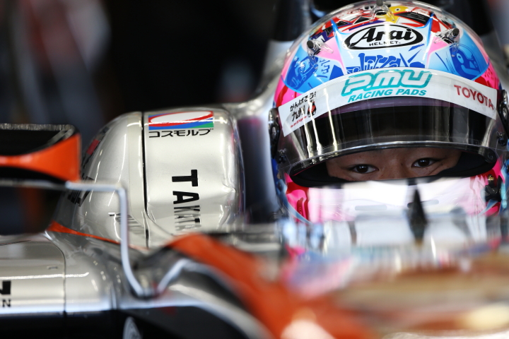 フリー走行: 国本雄資（P.MU/CERUMO · INGING）