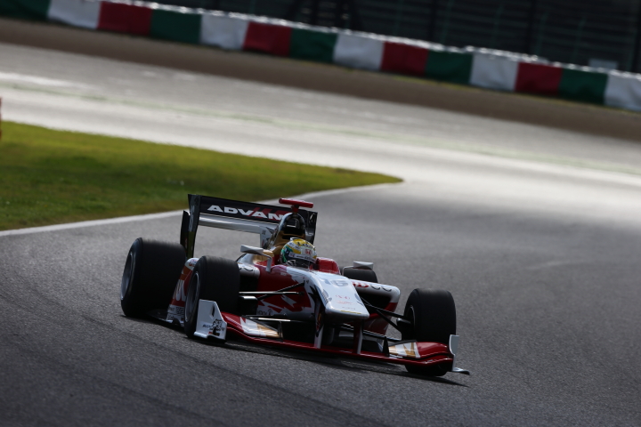 フリー走行: 山本尚貴（TEAM無限SF14）