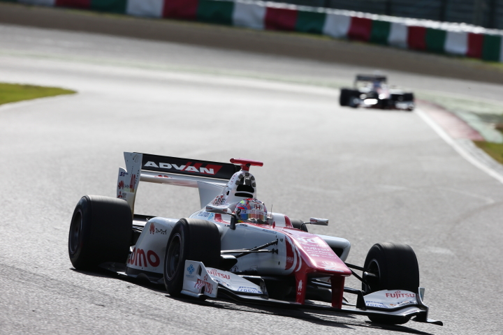 フリー走行: 野尻智紀（DOCOMO DANDELION M40Y SF14）