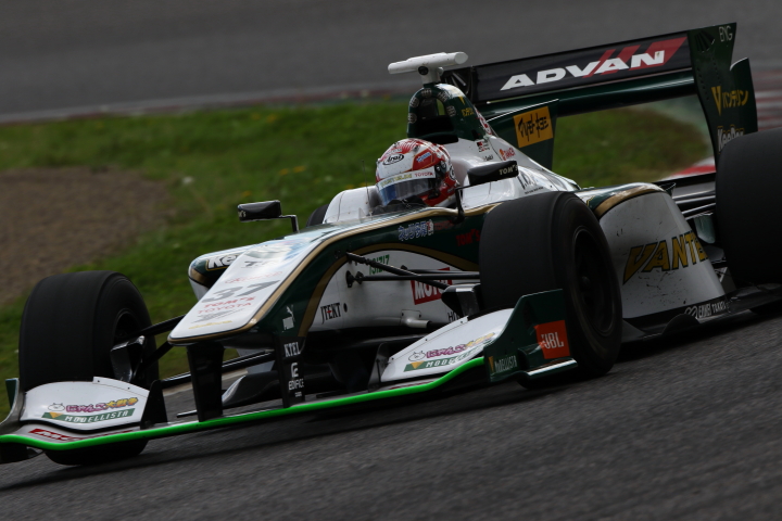 フリー走行: 中嶋一貴（VANTELIN KOWA TOM’S SF14）