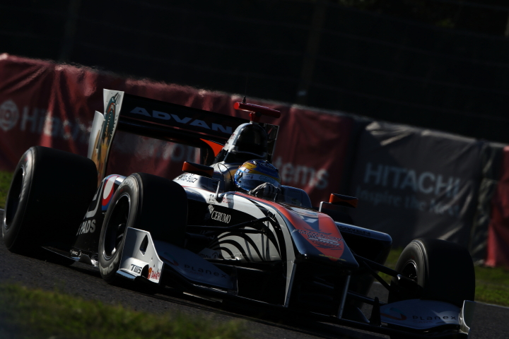 公式予選: 石浦宏明（P.MU/CERUMO・INGING SF14）