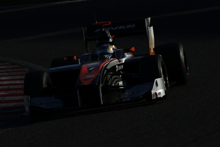 公式予選: 石浦宏明（P.MU/CERUMO・INGING SF14）