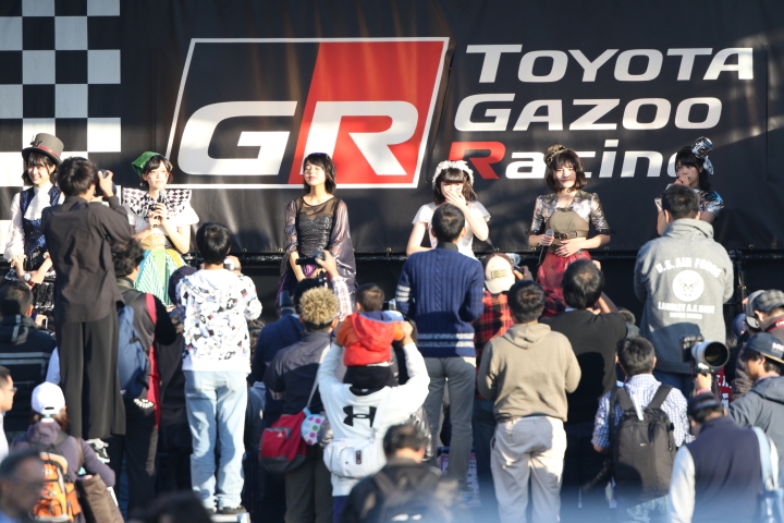 レースクイーンステージ