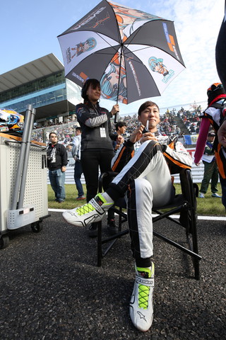 決勝レース1: 石浦宏明（P.MU/CERUMO · INGING）