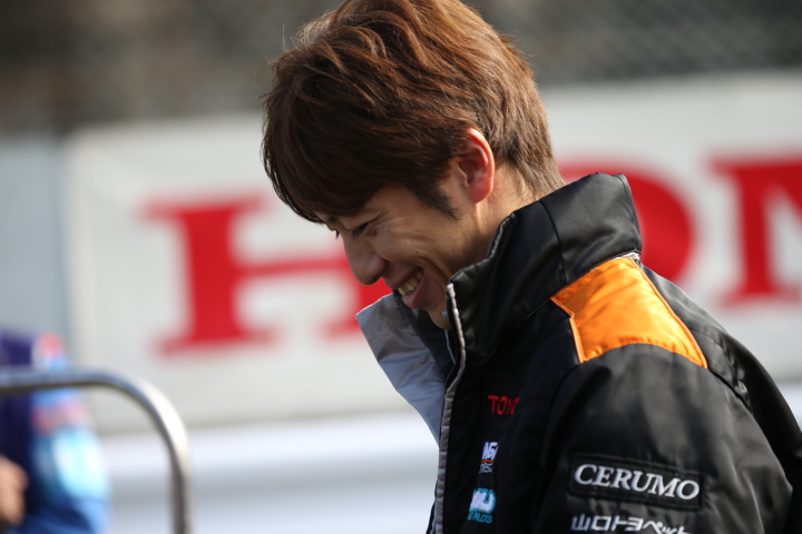 決勝レース1: 立川祐路監督（P.MU/CERUMO · INGING）