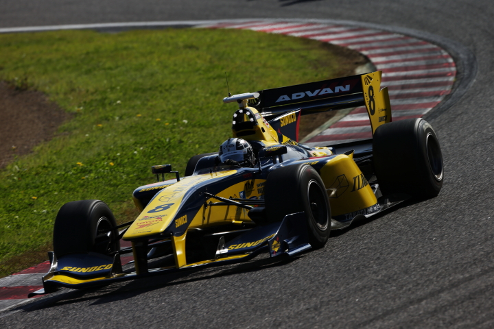 決勝レース1: 小林可夢偉（SUNOCO TEAM LEMANS SF14）