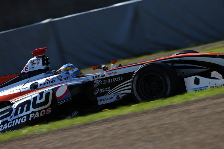 決勝レース1: 石浦宏明（P.MU/CERUMO・INGING SF14）