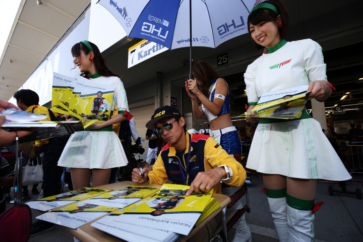 ピットウォーク: 脇阪寿一監督（SUNOCO TEAM LEMANS）