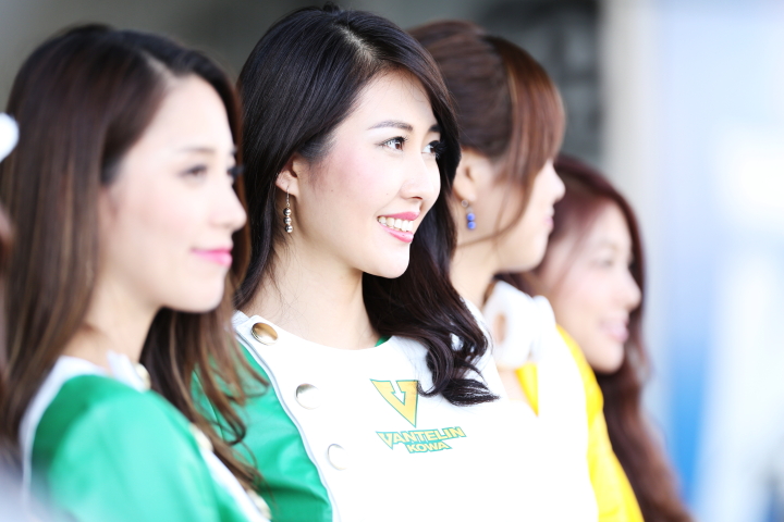 ピットウォーク: レースクイーン