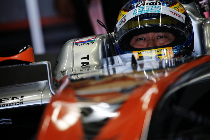 決勝レース2: 石浦宏明（P.MU/CERUMO · INGING）