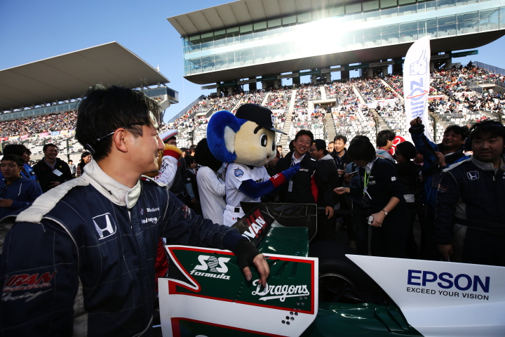 決勝レース2: ドアラ（ドラゴンズ）