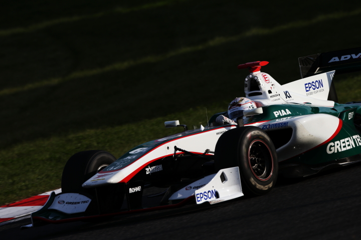 決勝レース2: 中嶋大祐（NAKAJIMA RACING SF14）