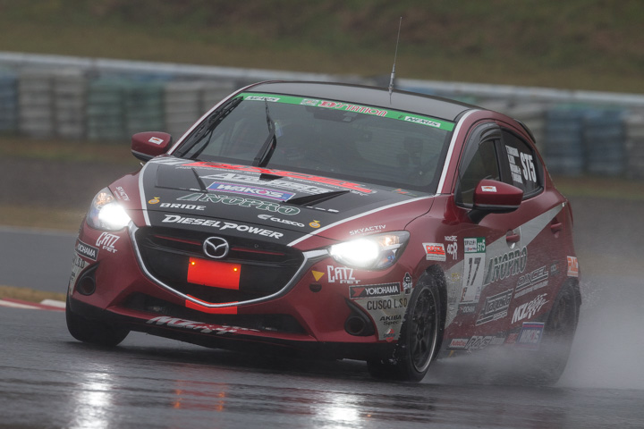 ST-5クラス予選2位は谷川達也／井尻薫／野上達也組（DXLアラゴスタ・NOPROデミオSKY-D）