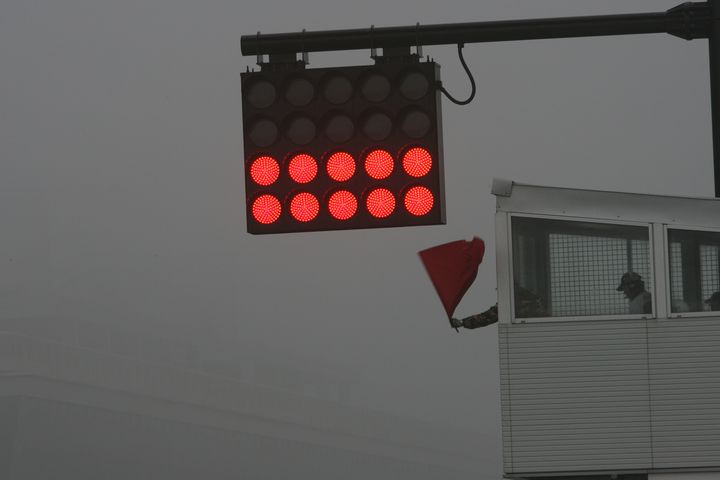 グループ2予選は赤旗で終了した