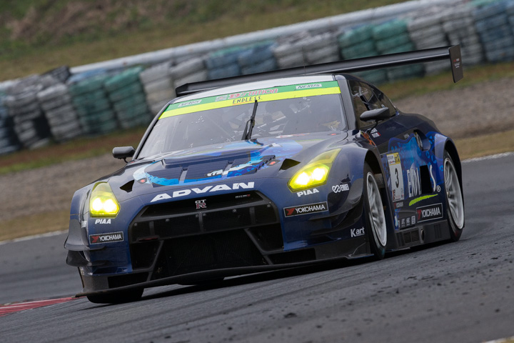 ST-Xクラス優勝はユーク・タニグチ／山内英輝／峰尾恭輔組（ENDLESS･ADVAN･GT-R）