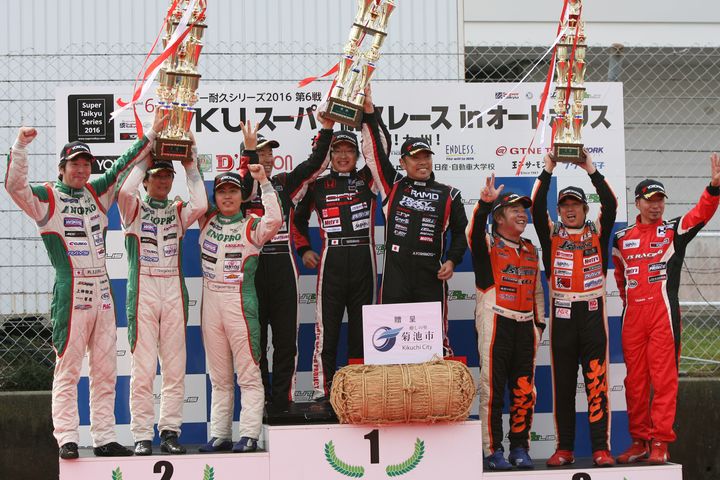 ST-5クラスの表彰式