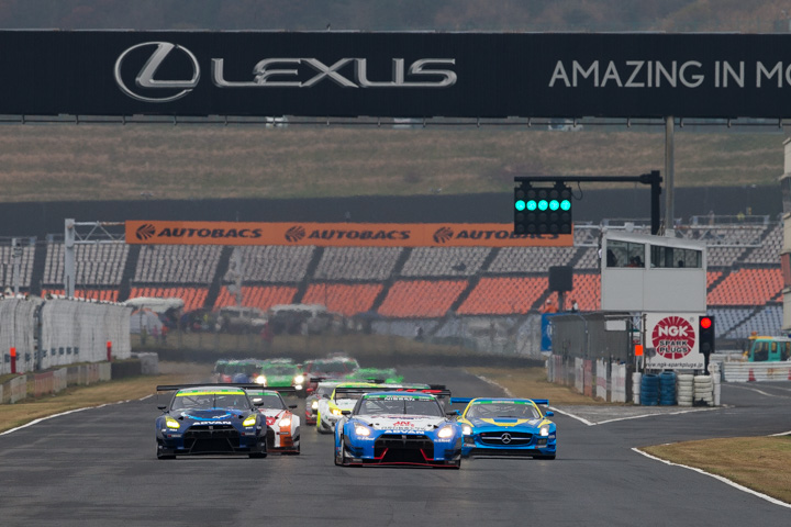 3時間の決勝レースがスタートした